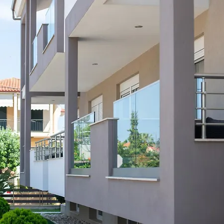 Sithonia Suites 4 Beds Apartment