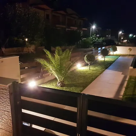 Sithonia 4 Beds Apartment Nikiti (Sithonia)