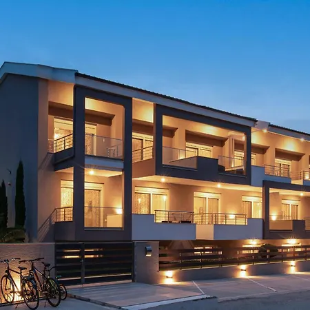 Sithonia Suites 4 Beds *